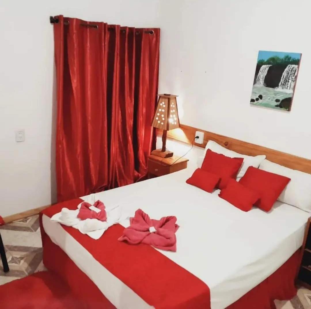 Hostel Damaris Пуерто Игуасу Стая снимка