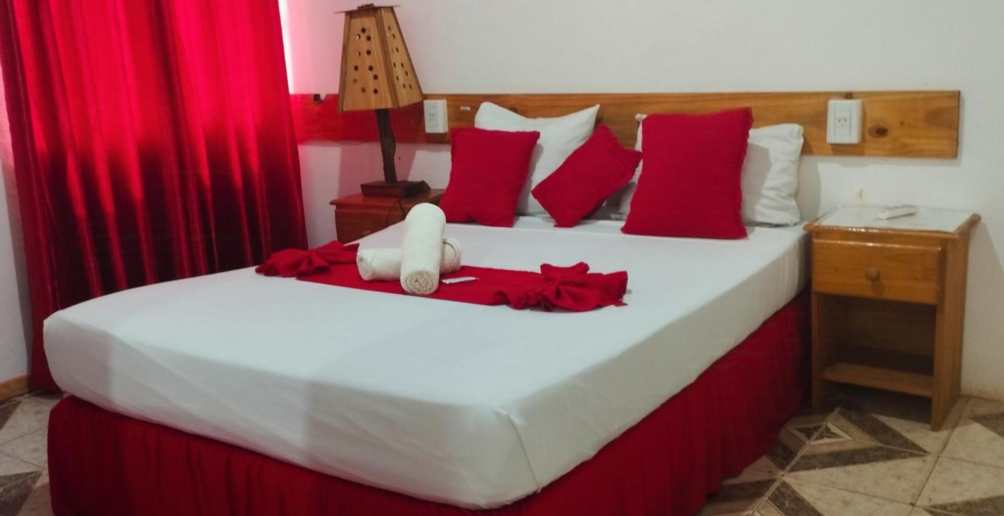 Hostel Damaris Пуерто Игуасу Стая снимка